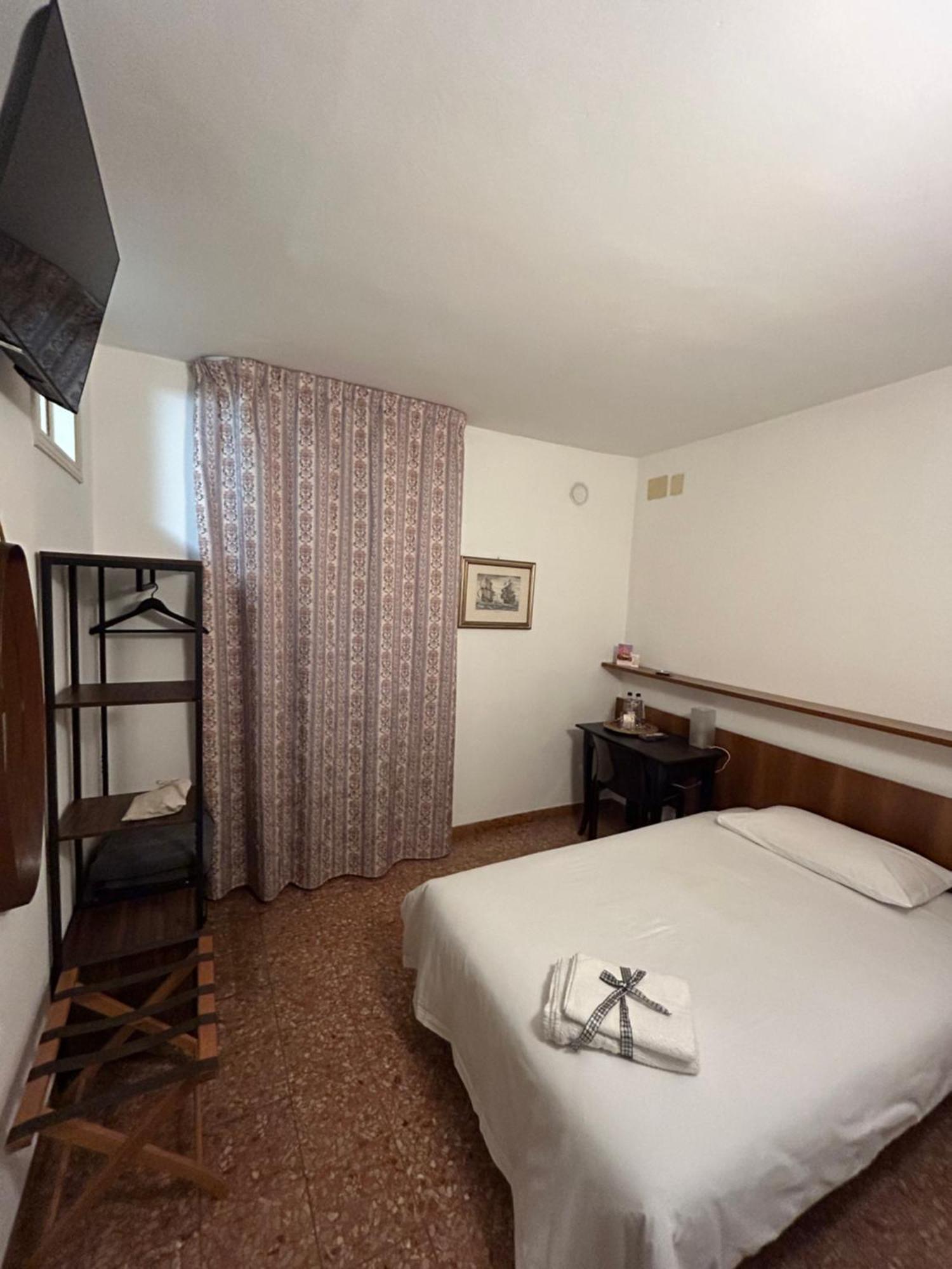 Albergo Da Pina ラツィーゼ エクステリア 写真