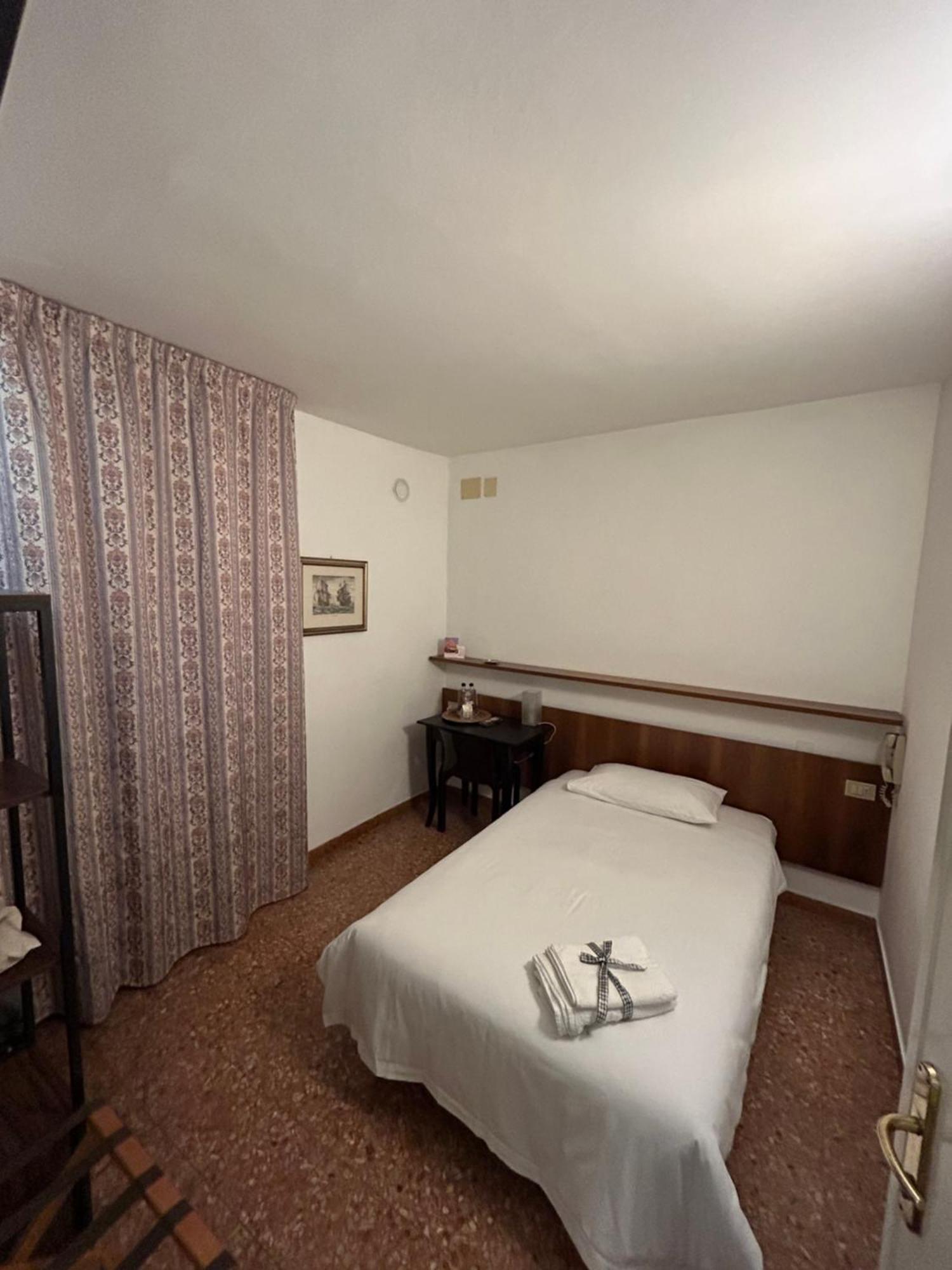 Albergo Da Pina ラツィーゼ エクステリア 写真